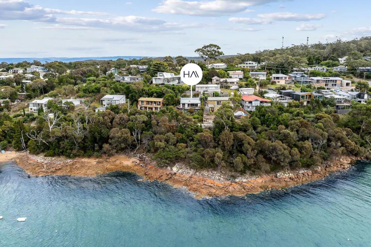 Holiday home The Arthouse Freycinet *