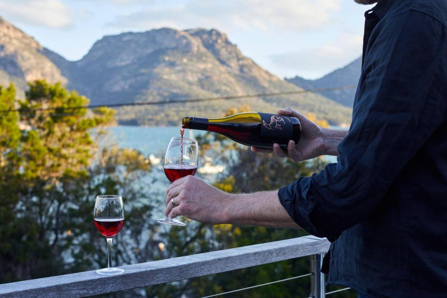 Holiday home The Arthouse Freycinet *